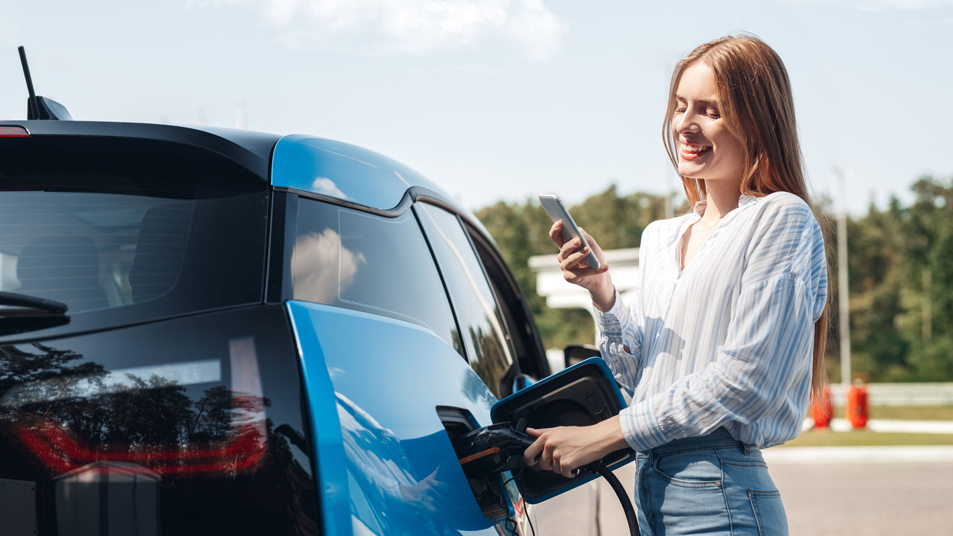 recharging-and-recycling-electric-vehicle-batteries 